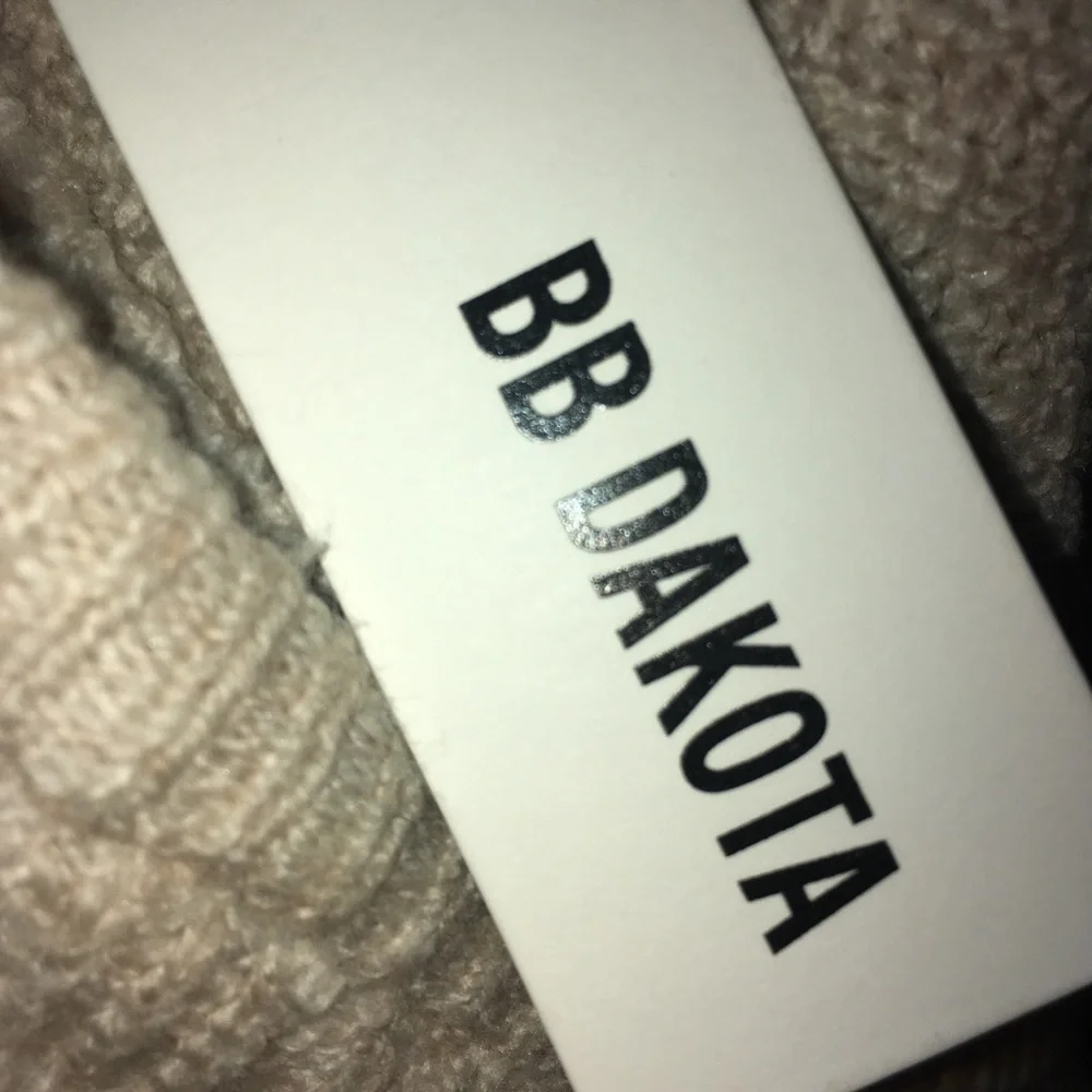 NWT BB Dakota Underneath It All Sweater Small